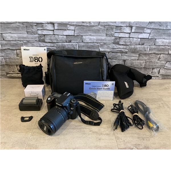 Nikon D80 DSLR Camera w/ 18-135mm Lens - Charger & Camera Bag