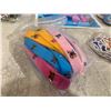 Image 3 : Party Favor Kit for Kids! - Keychains - Bracelets - Pins & Stickers