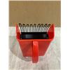 Image 5 : Berry Picker Rake Scoop Perfect For Blueberries