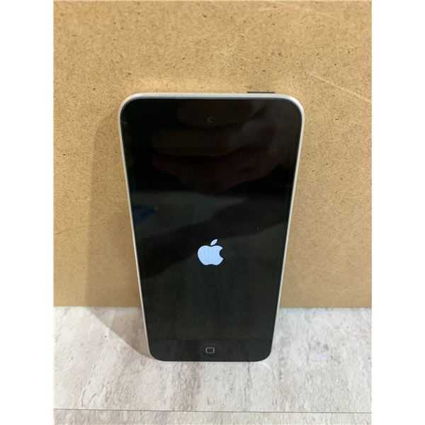 Apple iPod Touch Model A1509 - 16GB - 5Th Gen