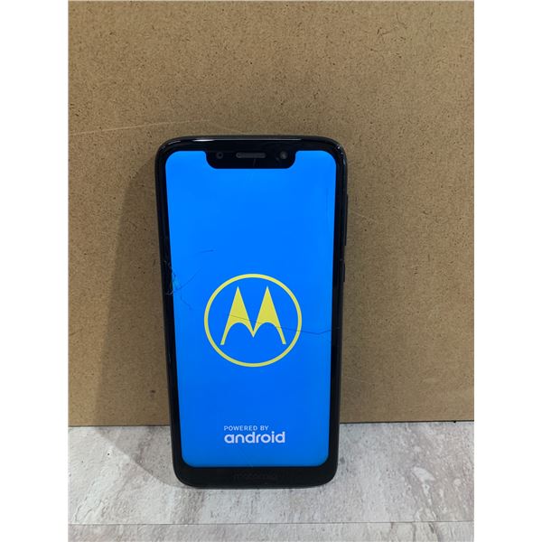 Moto G7 Play Android Smart Phone - Cracked Glass - Still Functions Fine - Factory Reset