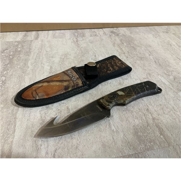 RUKO Camo Handle Gut Hook Knife