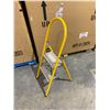 Image 3 : Yellow Two Rung Step Ladder