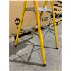 Image 5 : Yellow Two Rung Step Ladder