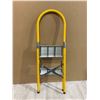 Image 6 : Yellow Two Rung Step Ladder