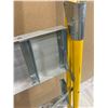 Image 7 : Yellow Two Rung Step Ladder