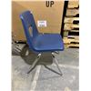 Image 5 : Lot of 6 Blue Pastic and Steel School Chairs