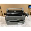 Image 10 : Cuisinart Portable Tabletop Gas Grill
