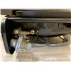 Image 4 : Cuisinart Portable Tabletop Gas Grill