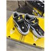 Image 2 : 2 NEW PAIRS OF EASTON DIAMOND LO WFII BASEBALL CLEATS SIZE WOMENS 8 / MENS 7 BLACK