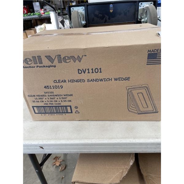 CASE OF CLEAR HINGED SANDWICH CONTAINERS