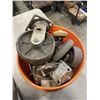 Image 3 : BUCKET OF HEAVY DUTY CASTORS
