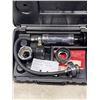 Image 2 : COOLING SYSTEM PRESSURE TESTER