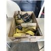 Image 1 : TRAY OF RACTCHET STRAPS AND TIE DOWNS