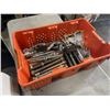 Image 2 : TRAY OF HEAVY DUTY HINGES, AND BOLTS, ANCHORS, LATCHES