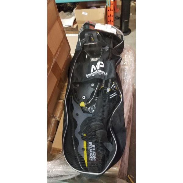 AS NEW PAIR OF MOUNTAIN PROFILE 21 INCH SNOWSHOES WITH POLES AND CARRY BAG