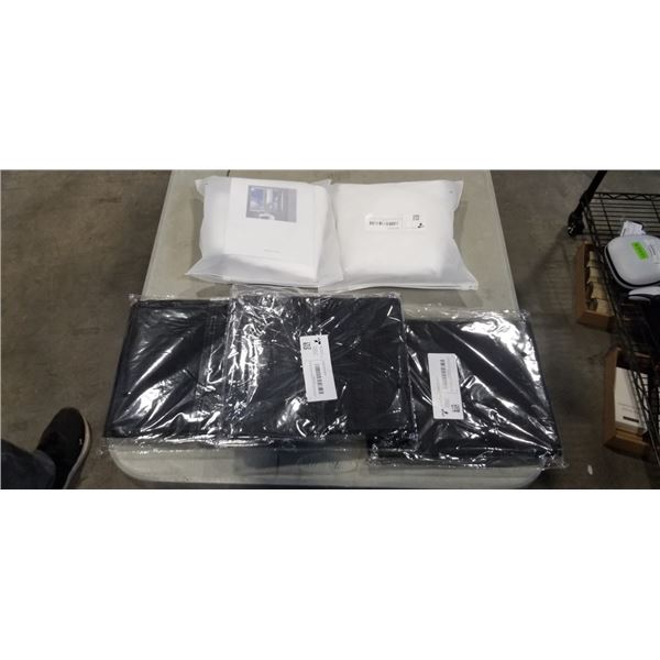 2 NEW UNIVERSAL SEAL KITS FOR AIR CONDITIONER / DRYER/ VENT KITS WITH ADHESIVE FASTENER AND 3 NEW DI