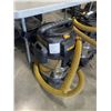 Image 2 : 2 DEWALT SHOP VACUUMS FOR PARTS OR REPAIR