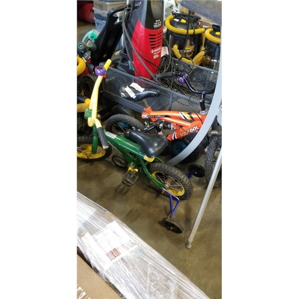 2 KIDS BIKE ONE IS JOHN DEERE AMD KOOLKIDS