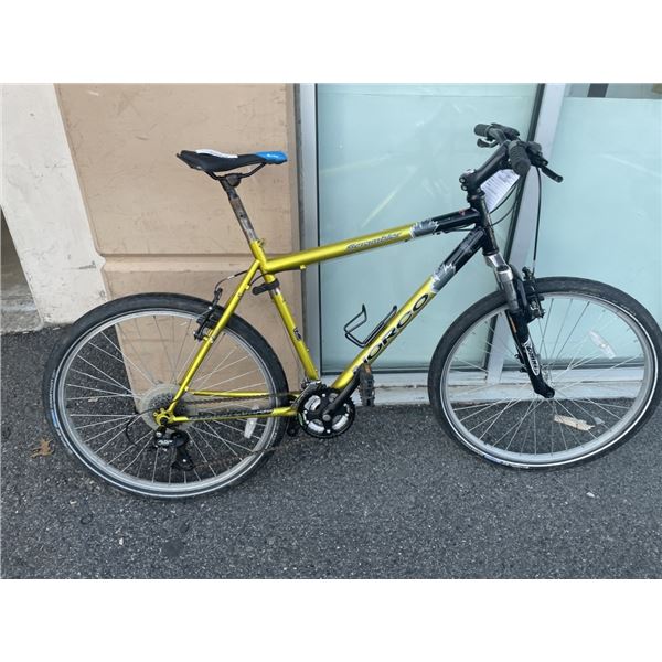 BLACK AND GOLD NORCO BIKE