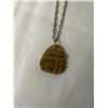 Image 2 : VINTAGE GENUINE TIGERS EYE STONE PENDANT HAND CARVED W/ GOLD TONE LINK CHAIN NECKLACE