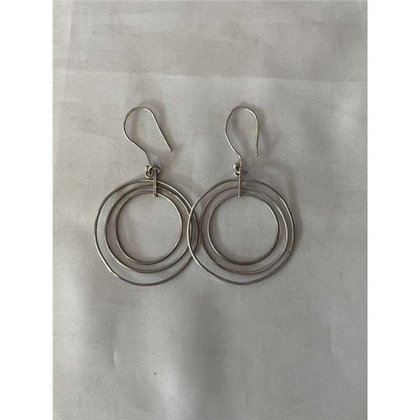 PAIR OF STERLING SILVER HOOPS DANGLE EARRINGS 1.5"