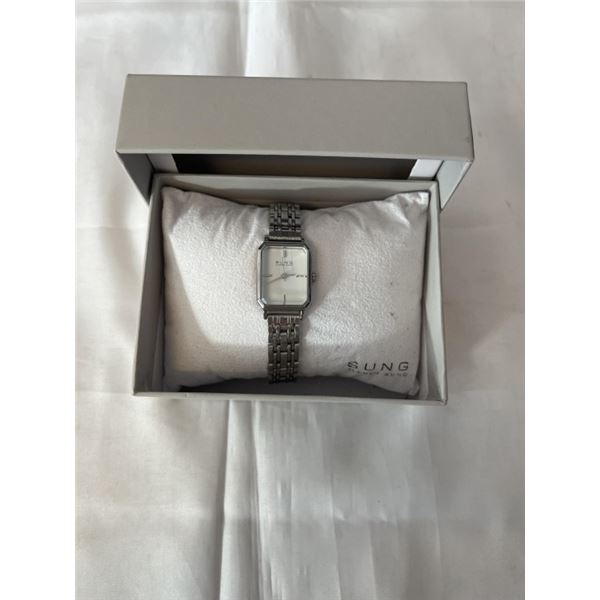 ALFRED SUNG LADIES QUARTZ WATCH, WORKING, ORIGINAL BOX