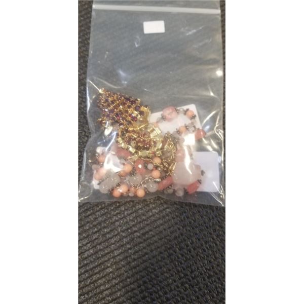 2 VINTAGE NECKLACES, ROZE QUARTZ AND RED RHINESTONES