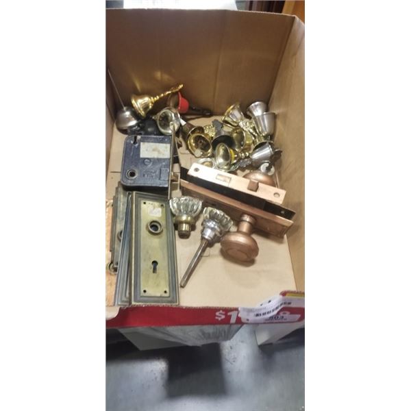 ASSORTED VINTAGE HARDWARE AND COLLECTIBLE MINIATURE BELLS