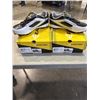 Image 4 : 2 NEW PAIRS OF EASTON DIAMOND LO WFII BASEBALL CLEATS SIZE WOMENS 7 / MENS 6 BLACK