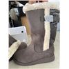 Image 3 : 2 NEW PAIRS OF WOMENS SIZE 6.5 BOOTS