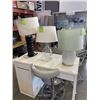 Image 5 : 3 TABLE LAMPS W/ SHADES