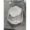 Image 3 : LOT OF PYREX DISHES OTHER CASSEROLE DISHES
