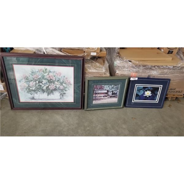 3 FRAMED FLORAL PRINTS