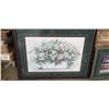Image 3 : 3 FRAMED FLORAL PRINTS