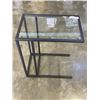Image 1 : UNDER COUCH ENDTABLE WITH GLASS TOP