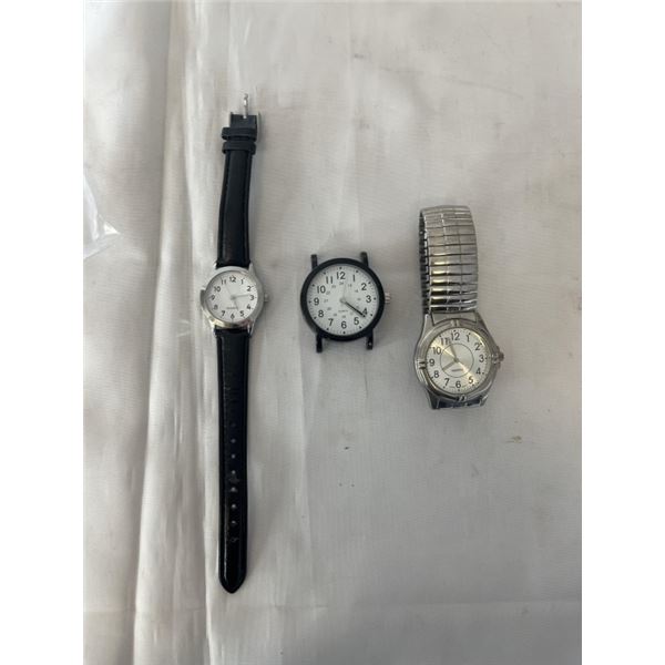 3 QUARTZ WATCHES, ONE WITHOUT BAND