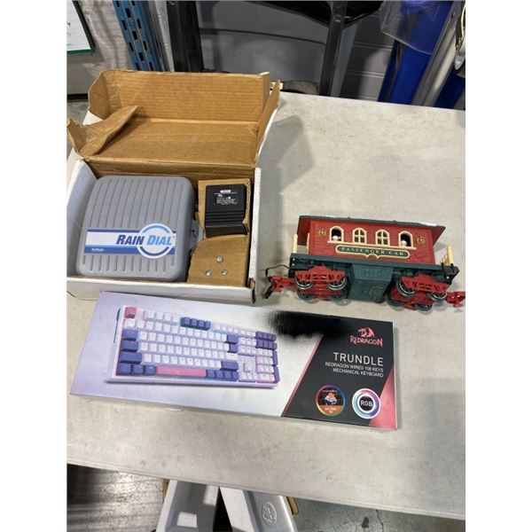RAIN DIAL WATER SYSTEM, WIRED KEYBOARD, AND TRAIN SET