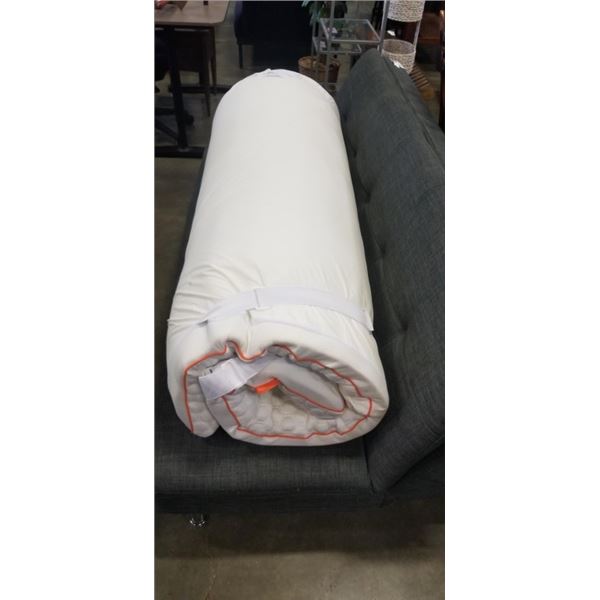 QUEEN SIZE DORMIO MATTRESS TOPPER