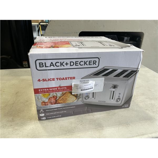 BLACK AND DECKER 4 SLICE TOASTER - TESTED WORKING