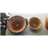 Image 2 : 3 WICKER BASKETS