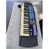 Image 2 : YAMAHA ELECTRIC KEYBOARD - WORKING