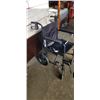 Image 2 : FOLDING WHEEL CHAIR