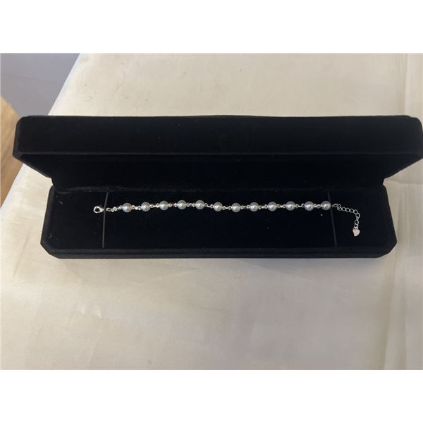 NEW S925 6.0MM 12 NATURAL PEARL BRACELET, ADJUSTABLE 6-7" LONG, MOUNTED IN 925 STERLING SILVER W/ WH