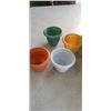 Image 2 : LARGE LOT OF NEW 4 INCH PLANT POTS