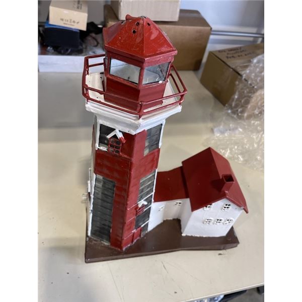 METAL LIGHT HOUSE ORNAMENT