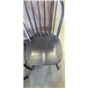 Image 4 : 4 SPINDLE BACK CHAIRS