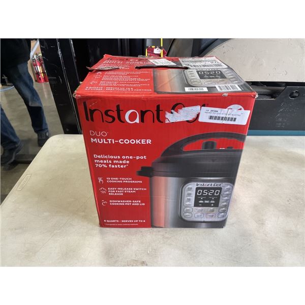 INSTANT POT DUO V5 7IN1 8QT ELECTRIC PRESSURE COOKER - TESTED WORKING, RETAIL $179