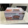 Image 1 : BLACK AND DECKER 4-SLICE AIR FRY TOASTER OVEN - TESTED WORKING, RETAIL $179