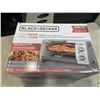 Image 3 : BLACK AND DECKER 4-SLICE AIR FRY TOASTER OVEN - TESTED WORKING, RETAIL $179